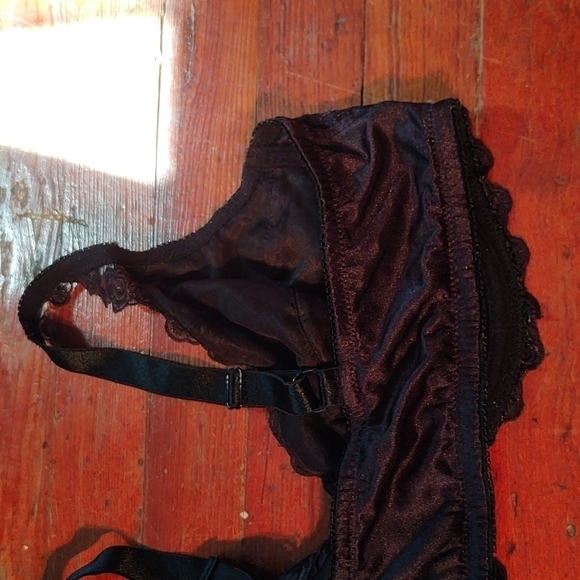 Amoureuse Women's Embroidered Front-Close Underwire Black Bra Sz 40C - Picture 6 of 11